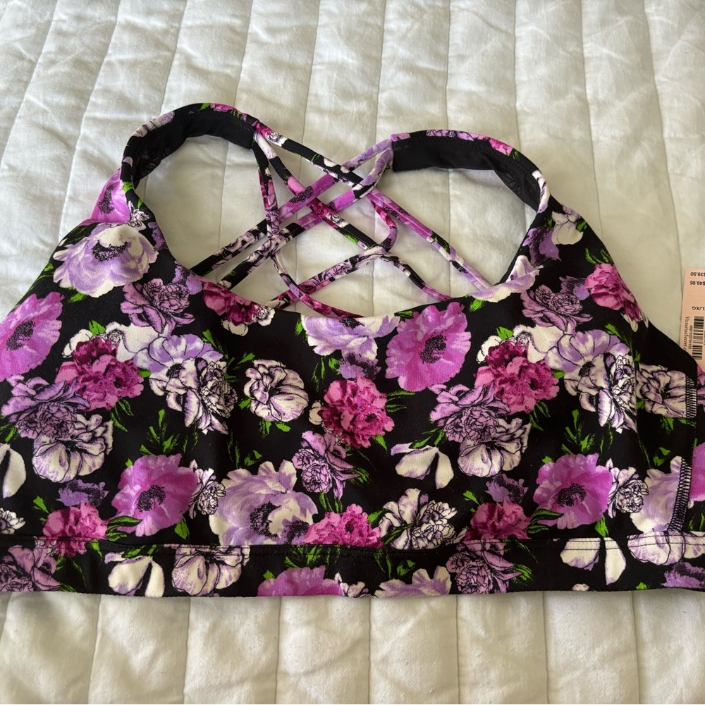 Victoria’s Secret flow on point sports bra